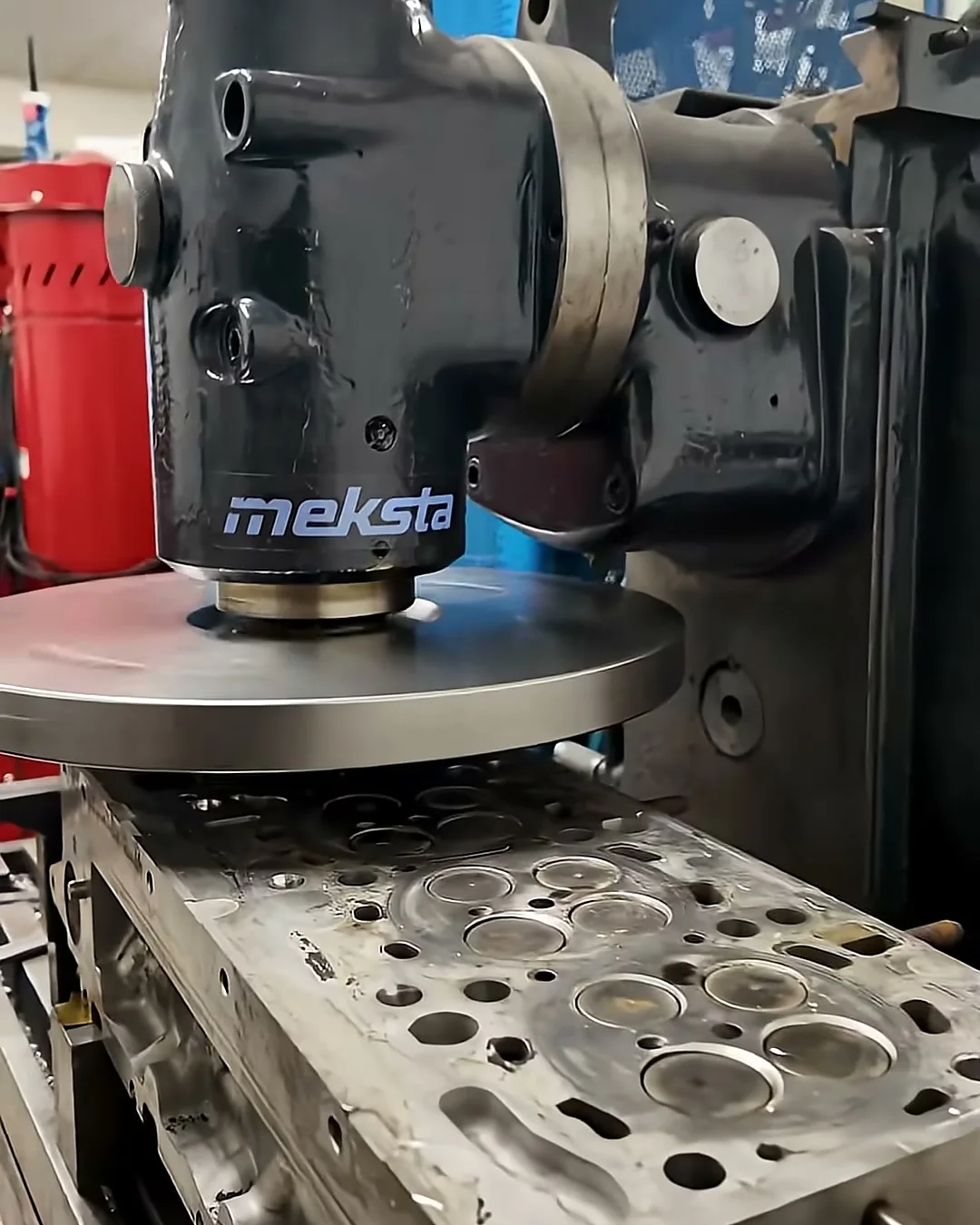Cylinder head resurfacing at Meksta in Stockholm